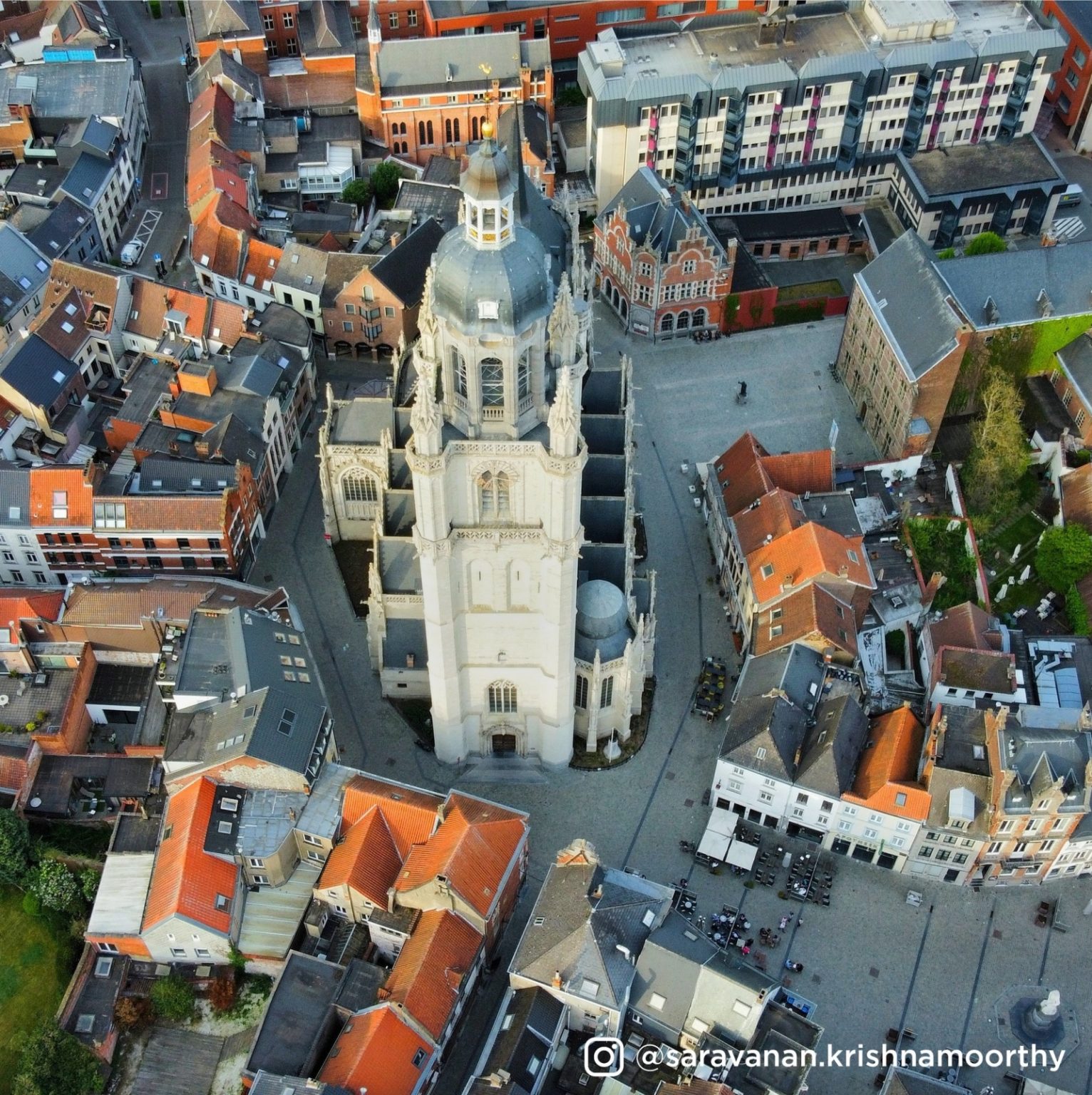 Featured Project Private Halle Belgium “Rooftop as Part of a City Park”