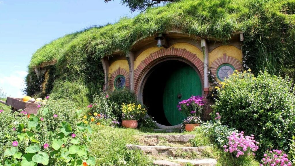 Greenroofs.com Explores Middle-earth at Hobbiton, NZ